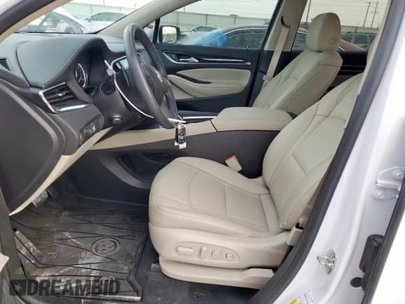 ✅ 2021 Buick Enclave Premium • VIN: 5GAERCKW1MJ254865 • Лот: 81181105. Опубликован ранее на Copart с пробегом 14 590 миль. Бесплатный доступ к архиву аукционных продаж из США и подробный отчёт об истории автомобиля на DreamBid. Изображение 7.