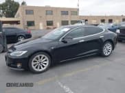 ✅ 2017 Tesla Model S 60 • VIN: 5YJSA1E17HF192897 • Лот: 43267773. Опубликован ранее на IAAI с пробегом 126 266 миль. Бесплатный доступ к архиву аукционных продаж из США и подробный отчёт об истории автомобиля на DreamBid. Изображение 19.