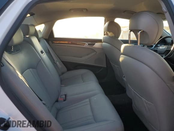 ✅ 2016 Hyundai Genesis 3.8L • VIN: KMHGN4JE4GU140410 • Lot: 80319244. Wystawiony na Copart z przebiegiem 60 500 mil. Bezpłatny archiwum sprzedaży aukcyjnych z USA i szczegółowy raport historii pojazdu na DreamBid. Zdjęcie 11.