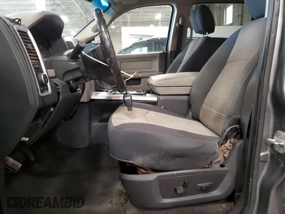 ✅ 2010 Dodge 1500 SLT • VIN: 1D7RV1CT8AS158828 • Лот: 60521765. Опубликован ранее на Copart с пробегом 226 893 миль. Бесплатный доступ к архиву аукционных продаж из США и подробный отчёт об истории автомобиля на DreamBid. Изображение 7.