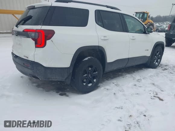 ✅ 2021 GMC Acadia AT4 • VIN: 1GKKNLLS7MZ218872 • Lot: 41292136. Listed on IAAI with 41,332 mi. Free auction sales archive from the USA and detailed vehicle history report at DreamBid. Image 4.
