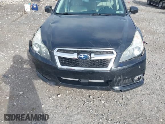 ✅ 2014 Subaru Legacy Limited • VIN: 4S3BMBL63E3038336 • Lot: 43672631. Wystawiony na IAAI z przebiegiem 86 818 mil. Bezpłatny archiwum sprzedaży aukcyjnych z USA i szczegółowy raport historii pojazdu na DreamBid. Zdjęcie 6.