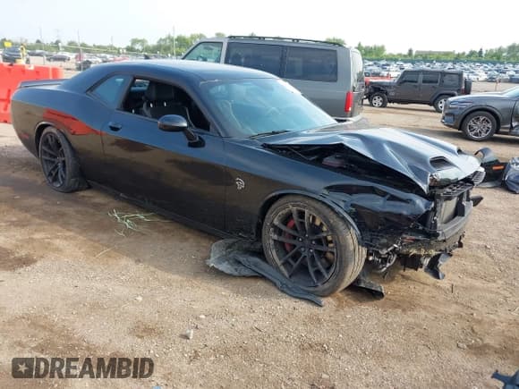 ✅ 2023 Dodge Challenger SRT Hellcat Jailbreak • VIN: 2C3CDZC92PH558586 • Lot: 42460422. Listed on IAAI with 9,883 mi. Free auction sales archive from the USA and detailed vehicle history report at DreamBid. Image 1.