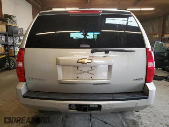 ✅ 2007 Chevrolet Tahoe LT • VIN: 1GNFK13047R333417 • Lot: 93086685. Wystawiony na Copart z przebiegiem 236 534 mil. Bezpłatny archiwum sprzedaży aukcyjnych z USA i szczegółowy raport historii pojazdu na DreamBid. Zdjęcie 6.