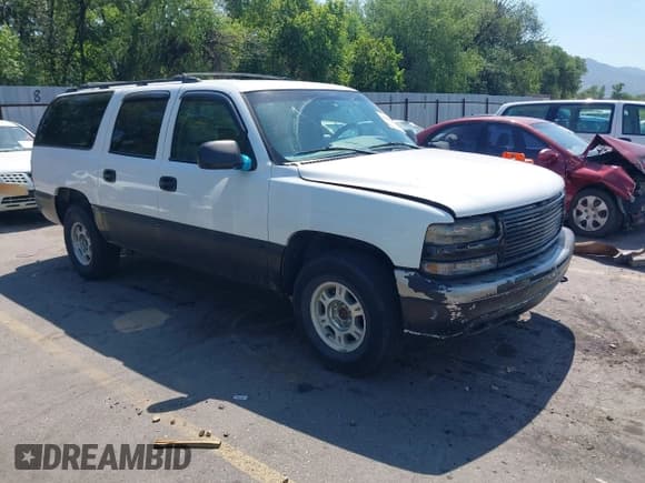 ✅ 2000 Chevrolet Suburban LS • VIN: 3GNFK16T3YG228777 • Лот: 42680181. Опубликован ранее на IAAI с пробегом 306 647 миль. Бесплатный доступ к архиву аукционных продаж из США и подробный отчёт об истории автомобиля на DreamBid. Изображение 1.