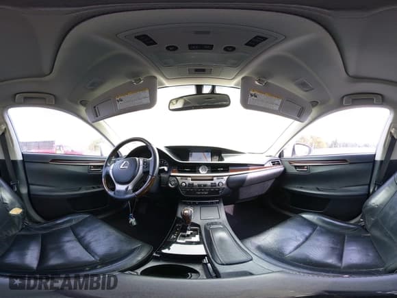 ✅ 2013 Lexus ES 250 • VIN: JTHBK1GG3D2015001 • Lot: 43268907. Wystawiony na IAAI z przebiegiem 186 473 mil. Bezpłatny archiwum sprzedaży aukcyjnych z USA i szczegółowy raport historii pojazdu na DreamBid. Zdjęcie 19.