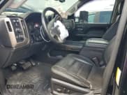 ✅ 2015 GMC Sierra 3500HD Denali • VIN: 1GT424E85FF630054 • Lot: 68307805. Wystawiony na Copart z przebiegiem 180 975 mil. Bezpłatny archiwum sprzedaży aukcyjnych z USA i szczegółowy raport historii pojazdu na DreamBid. Zdjęcie 7.