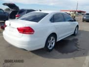 ✅ 2013 Volkswagen Passat SE • VIN: 1VWBP7A39DC036065 • Lot: 43696993. Wystawiony na IAAI z przebiegiem 148 478 mil. Bezpłatny archiwum sprzedaży aukcyjnych z USA i szczegółowy raport historii pojazdu na DreamBid. Zdjęcie 4.