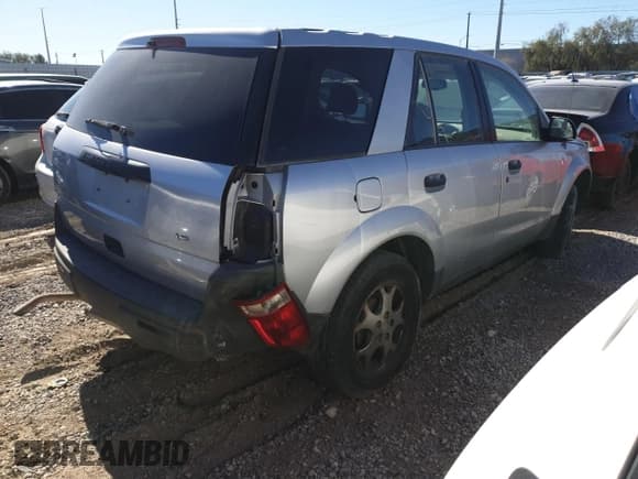 ✅ 2003 Saturn VUE • VIN: 5GZCZ53B53S900106 • Lot: 83495914. Wystawiony na Copart z przebiegiem 150 300 mil. Bezpłatny archiwum sprzedaży aukcyjnych z USA i szczegółowy raport historii pojazdu na DreamBid. Zdjęcie 3.