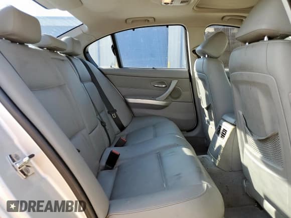 ✅ 2007 BMW 3 Series 335i • VIN: WBAVB73507P101327 • Лот: 84618445. Опубликован ранее на Copart с пробегом 175 393 миль. Бесплатный доступ к архиву аукционных продаж из США и подробный отчёт об истории автомобиля на DreamBid. Изображение 10.