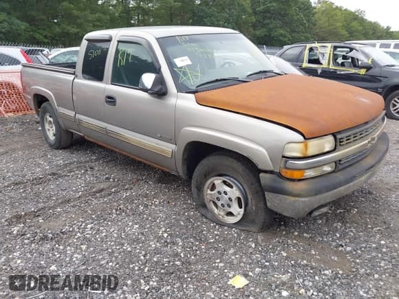 ✅ 2002 Chevrolet Silverado 1500 LT • VIN: 2GCEK19TX21199861 • Lot: 43243784. Listed on IAAI with Not provided. Free auction sales archive from the USA and detailed vehicle history report at DreamBid. Image 1.