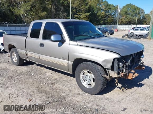 ✅ 2000 Chevrolet Silverado 1500 LS • VIN: 2GCEC19TXY1244979 • Лот: 43477418. Опубликован ранее на IAAI с пробегом 459 478 миль. Бесплатный доступ к архиву аукционных продаж из США и подробный отчёт об истории автомобиля на DreamBid. Изображение 1.