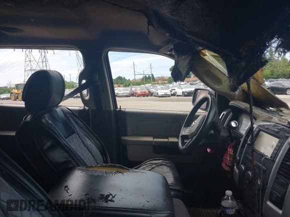 ✅ 2010 Dodge 1500 ST • VIN: 1D7RV1CT7AS262792 • Lot: 42776687. Wystawiony na IAAI z przebiegiem Nie podano. Bezpłatny archiwum sprzedaży aukcyjnych z USA i szczegółowy raport historii pojazdu na DreamBid. Zdjęcie 5.