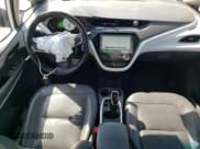 ✅ 2020 Chevrolet Bolt EV Premier • VIN: 1G1FZ6S03L4144910 • Lot: 57784284. Wystawiony na Copart z przebiegiem 75 363 mil. Bezpłatny archiwum sprzedaży aukcyjnych z USA i szczegółowy raport historii pojazdu na DreamBid. Zdjęcie 8.