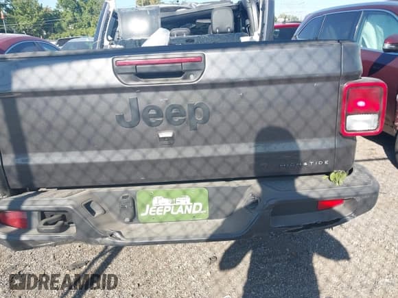 ✅ 2025 Jeep Gladiator Texas Trail • VIN: 1C6PJTAG8SL529102 • Lot: 43141708. Wystawiony na IAAI z przebiegiem 3 042 mil. Bezpłatny archiwum sprzedaży aukcyjnych z USA i szczegółowy raport historii pojazdu na DreamBid. Zdjęcie 17.