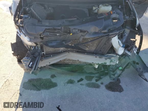 ✅ 2020 Chevrolet Traverse LS • VIN: 1GNERFKW5LJ126215 • Lot: 86410095. Listed on Copart with 105,830 mi. Free auction sales archive from the USA and detailed vehicle history report at DreamBid. Image 12.