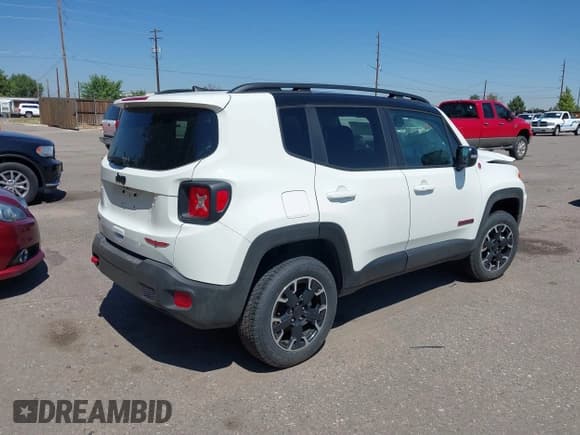 ✅ 2023 Jeep Renegade Trailhawk • VIN: ZACNJDC13PPP66434 • Лот: 39951357. Опубликован ранее на IAAI с пробегом 10 517 миль. Бесплатный доступ к архиву аукционных продаж из США и подробный отчёт об истории автомобиля на DreamBid. Изображение 4.