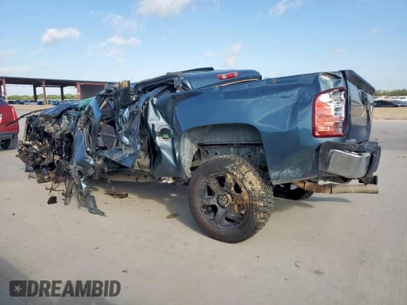 ✅ 2007 Chevrolet Silverado 2500HD 1LT • VIN: 1GCHK23687F560820 • Lot: 68724555. Wystawiony na Copart z przebiegiem Nie podano. Bezpłatny archiwum sprzedaży aukcyjnych z USA i szczegółowy raport historii pojazdu na DreamBid. Zdjęcie 2.
