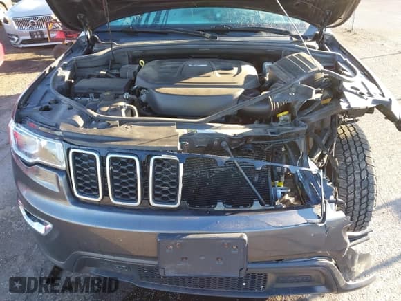 ✅ 2017 Jeep Grand Cherokee Altitude • VIN: 1C4RJFAG0HC803386 • Lot: 43724175. Listed on IAAI with 114,626 mi. Free auction sales archive from the USA and detailed vehicle history report at DreamBid. Image 18.
