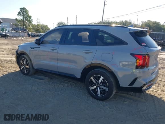 ✅ 2022 Kia Sorento EX • VIN: 5XYRH4LF1NG141913 • Лот: 43562130. Опубликован ранее на IAAI с пробегом 50 003 миль. Бесплатный доступ к архиву аукционных продаж из США и подробный отчёт об истории автомобиля на DreamBid. Изображение 3.