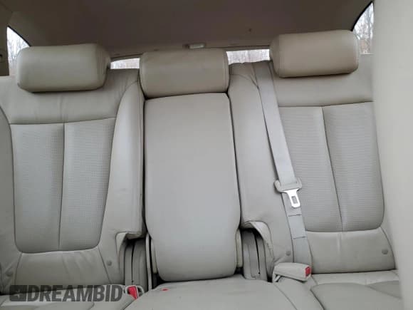 ✅ 2008 Hyundai Santa Fe SE • VIN: 5NMSH73E98H163940 • Lot: 80584644. Listed on Copart with 154,474 mi. Free auction sales archive from the USA and detailed vehicle history report at DreamBid. Image 10.