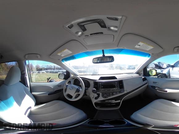 ✅ 2011 Toyota Sienna LE • VIN: 5TDKK3DCXBS035282 • Lot: 43722162. Listed on IAAI with 208,173 mi. Free auction sales archive from the USA and detailed vehicle history report at DreamBid. Image 18.