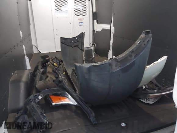 ✅ 2015 Ford Transit Cargo • VIN: 1FTSW2CM6FKA81973 • Lot: 43839496. Listed on IAAI with 115,336 mi. Free auction sales archive from the USA and detailed vehicle history report at DreamBid. Image 12.