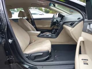 ✅ 2017 Hyundai Sonata 2.4L • VIN: 5NPE24AF2HH536019 • Лот: 43217365. Опубликован ранее на IAAI с пробегом 132 883 миль. Бесплатный доступ к архиву аукционных продаж из США и подробный отчёт об истории автомобиля на DreamBid. Изображение 5.