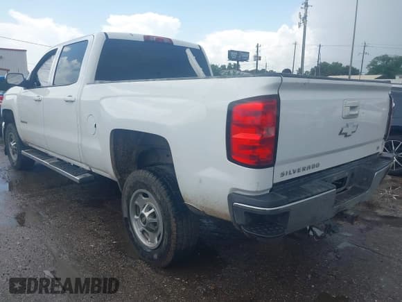 ✅ 2015 Chevrolet Silverado 2500HD LT • VIN: 1GC1CVEG7FF113366 • Lot: 42503687. Wystawiony na IAAI z przebiegiem 148 691 mil. Bezpłatny archiwum sprzedaży aukcyjnych z USA i szczegółowy raport historii pojazdu na DreamBid. Zdjęcie 3.