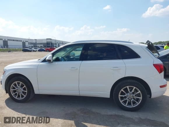 ✅ 2012 Audi Q5 Premium Plus • VIN: WA1LFAFP4CA098769 • Lot: 43366155. Listed on IAAI with 126,014 mi. Free auction sales archive from the USA and detailed vehicle history report at DreamBid. Image 14.