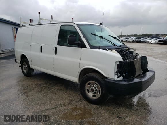 ✅ 2021 GMC Savana Cargo • VIN: 1GTW7AFPXM1204062 • Лот: 95590935. Опубликован ранее на Copart с пробегом 179 003 миль. Бесплатный доступ к архиву аукционных продаж из США и подробный отчёт об истории автомобиля на DreamBid. Изображение 4.