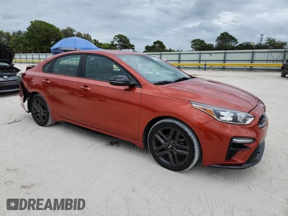 ✅ 2021 Kia Forte GT-Line • VIN: 3KPF34ADXME291873 • Lot: 91440085. Wystawiony na Copart z przebiegiem 77 488 mil. Bezpłatny archiwum sprzedaży aukcyjnych z USA i szczegółowy raport historii pojazdu na DreamBid. Zdjęcie 4.