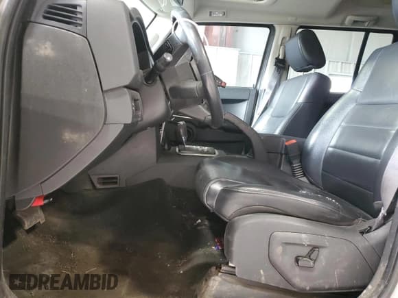 ✅ 2008 Jeep Commander Sport • VIN: 1J8HG48K48C108118 • Lot: 52482685. Listed on Copart with 212,000 mi. Free auction sales archive from the USA and detailed vehicle history report at DreamBid. Image 7.