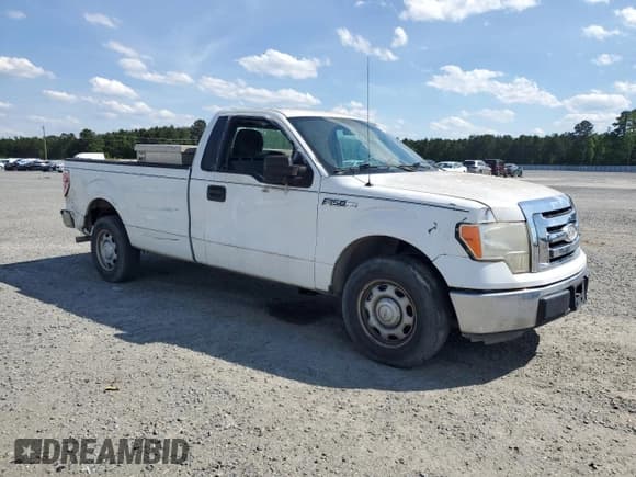 ✅ 2011 Ford F-150 XL • VIN: 1FTNF1CF9BKD32326 • Lot: 55885865. Listed on Copart with 205,027 mi. Free auction sales archive from the USA and detailed vehicle history report at DreamBid. Image 4.