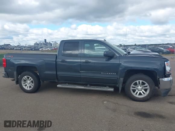 ✅ 2019 Chevrolet Silverado 1500 LT • VIN: 2GCVKPEC3K1130955 • Lot: 43162627. Wystawiony na IAAI z przebiegiem 147 747 mil. Bezpłatny archiwum sprzedaży aukcyjnych z USA i szczegółowy raport historii pojazdu na DreamBid. Zdjęcie 13.