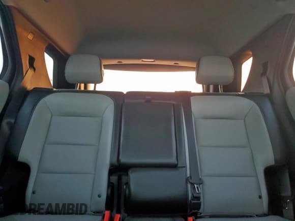 ✅ 2020 Chevrolet Equinox Premier • VIN: 3GNAXPEX5LS730540 • Lot: 92906675. Wystawiony na Copart z przebiegiem 55 812 mil. Bezpłatny archiwum sprzedaży aukcyjnych z USA i szczegółowy raport historii pojazdu na DreamBid. Zdjęcie 10.