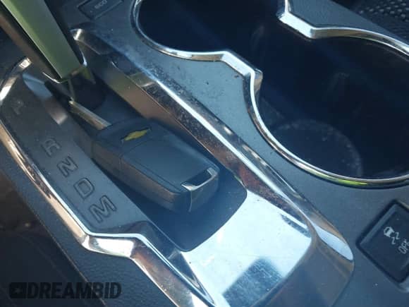 2013 Chevrolet Equinox LT z VIN 2GNFLNEK8D6366611, wystawiony jako IAAI lot #43361792 z przebiegiem 89 802 mil mil oraz . Historia ofert i sprzedaży dostępna na DreamBid. Obrazek 11.