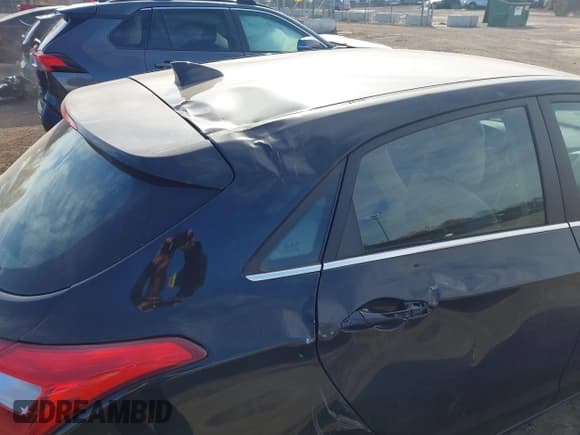 ✅ 2013 Hyundai Elantra • VIN: KMHD35LE7DU124225 • Lot: 43590670. Listed on IAAI with 98,658 mi. Free auction sales archive from the USA and detailed vehicle history report at DreamBid. Image 17.