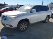 ✅ 2013 Toyota Highlander • VIN: 5TDZA3EH6DS037657 • Lot: 43034719. Listed on IAAI with 213,919 mi. Free auction sales archive from the USA and detailed vehicle history report at DreamBid. Image 2.