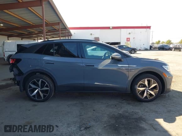 ✅ 2023 Volkswagen ID.4 Pro S • VIN: 1V2WNPE88PC041793 • Lot: 43227442. Listed on IAAI with 17,379 mi. Free auction sales archive from the USA and detailed vehicle history report at DreamBid. Image 14.