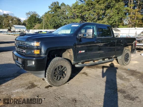 ✅ 2018 Chevrolet Silverado 2500HD LTZ • VIN: 1GC1KWEY9JF282864 • Lot: 91577195. Wystawiony na Copart z przebiegiem 78 409 mil. Bezpłatny archiwum sprzedaży aukcyjnych z USA i szczegółowy raport historii pojazdu na DreamBid. Zdjęcie 1.