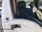 ✅ 1999 Chevrolet Silverado 1500 • VIN: 1GCEK14T0XE116788 • Лот: 75709104. Опубликован ранее на Copart с пробегом Не указан. Бесплатный доступ к архиву аукционных продаж из США и подробный отчёт об истории автомобиля на DreamBid. Изображение 11.