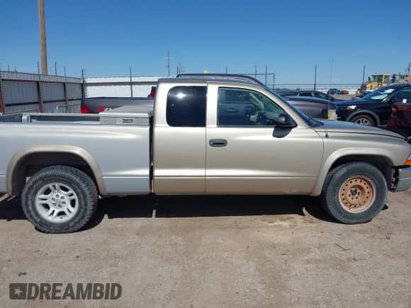 2003 Dodge Dakota SLT with VIN 1D7HL42X03S259713, listed as a IAAI auction lot 42292020 with 179,537 mi miles and . Bid and sale history available at DreamBid. Image 14.