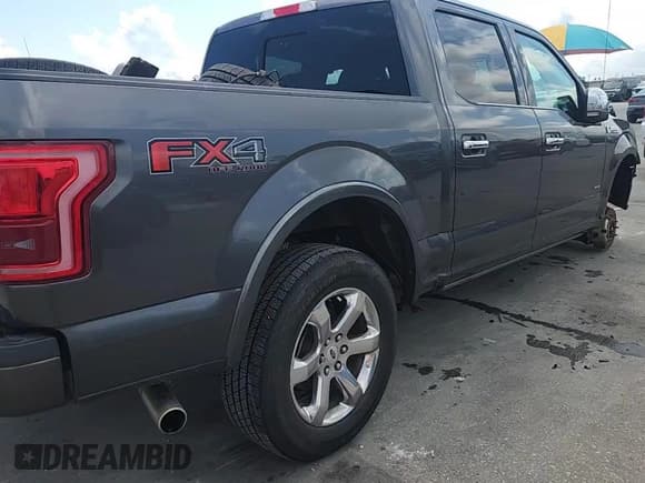 ✅ 2017 Ford F-150 XL • VIN: 1FTEW1EG1HFC78642 • Lot: 85286825. Listed on Copart with 105,468 mi. Free auction sales archive from the USA and detailed vehicle history report at DreamBid. Image 14.