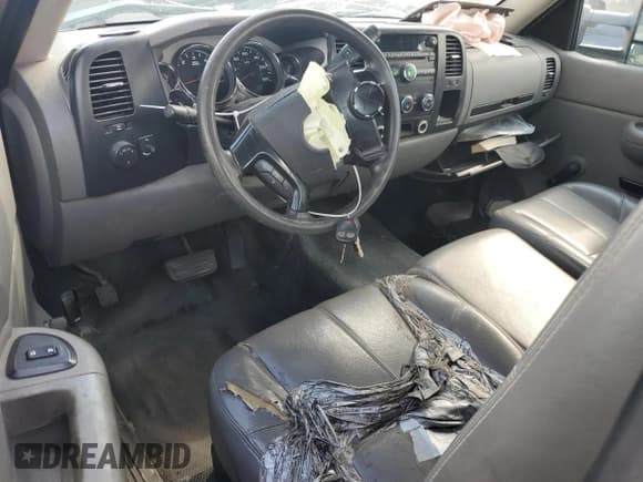 ✅ 2007 Chevrolet Silverado 2500HD Work Truck • VIN: 1GCHC24K07E572023 • Lot: 92369785. Listed on Copart with Not provided. Free auction sales archive from the USA and detailed vehicle history report at DreamBid. Image 8.
