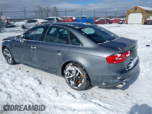 ✅ 2014 Audi S4 Premium Plus • VIN: WAUBGAFL3EA006112 • Лот: 41575914. Опубликован ранее на IAAI с пробегом 145 750 миль. Бесплатный доступ к архиву аукционных продаж из США и подробный отчёт об истории автомобиля на DreamBid. Изображение 3.