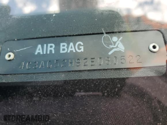 ✅ 2002 Chrysler Sebring LXi • VIN: 4C3AG52H92E080522 • Lot: 57035675. Wystawiony na Copart z przebiegiem 72 256 mil. Bezpłatny archiwum sprzedaży aukcyjnych z USA i szczegółowy raport historii pojazdu na DreamBid. Zdjęcie 12.