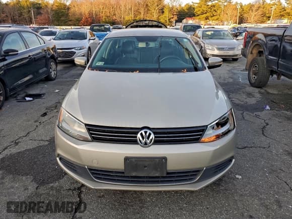 ✅ 2014 Volkswagen Jetta TDI • VIN: 3VWLL7AJ5EM244409 • Лот: 95619785. Опубликован ранее на Copart с пробегом 219 123 миль. Бесплатный доступ к архиву аукционных продаж из США и подробный отчёт об истории автомобиля на DreamBid. Изображение 5.