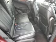 ✅ 2019 Lincoln MKC Select • VIN: 5LMCJ2D92KUL06278 • Lot: 82199585. Wystawiony na Copart z przebiegiem 62 297 mil. Bezpłatny archiwum sprzedaży aukcyjnych z USA i szczegółowy raport historii pojazdu na DreamBid. Zdjęcie 11.