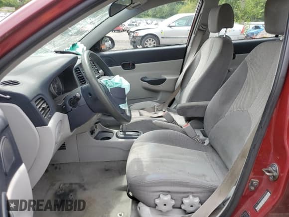 ✅ 2007 Hyundai Accent GLS • VIN: KMHCN46C07U087078 • Лот: 62572255. Опубликован ранее на Copart с пробегом 192 195 миль. Бесплатный доступ к архиву аукционных продаж из США и подробный отчёт об истории автомобиля на DreamBid. Изображение 7.